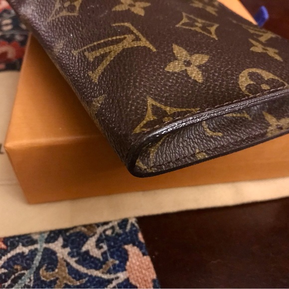 Louis Vuitton Trousse Wristlet Pouch - Picture 5 of 13